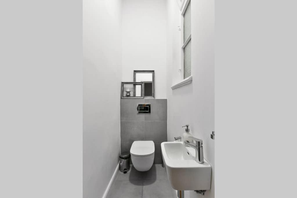 Cityscape Wenceslas Square Apartment Прага Экстерьер фото