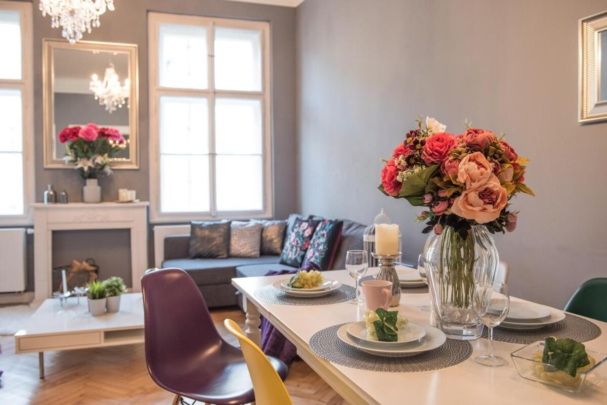 Cityscape Wenceslas Square Apartment Прага Экстерьер фото